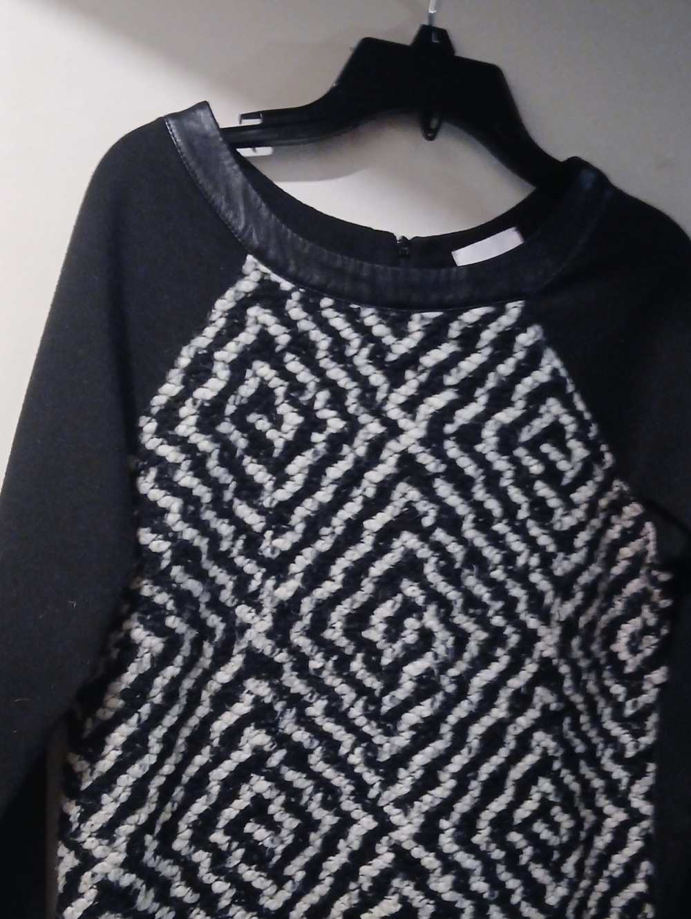 Wai Ming Womens Black & White Textured Pattern Wool Sweater Size M